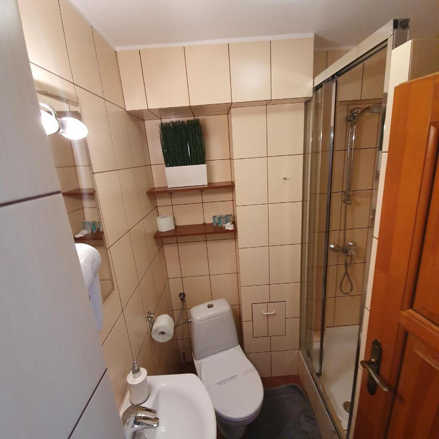 Apartament Columbus Apartment Ustrzyki Dolne Ngoại thất bức ảnh