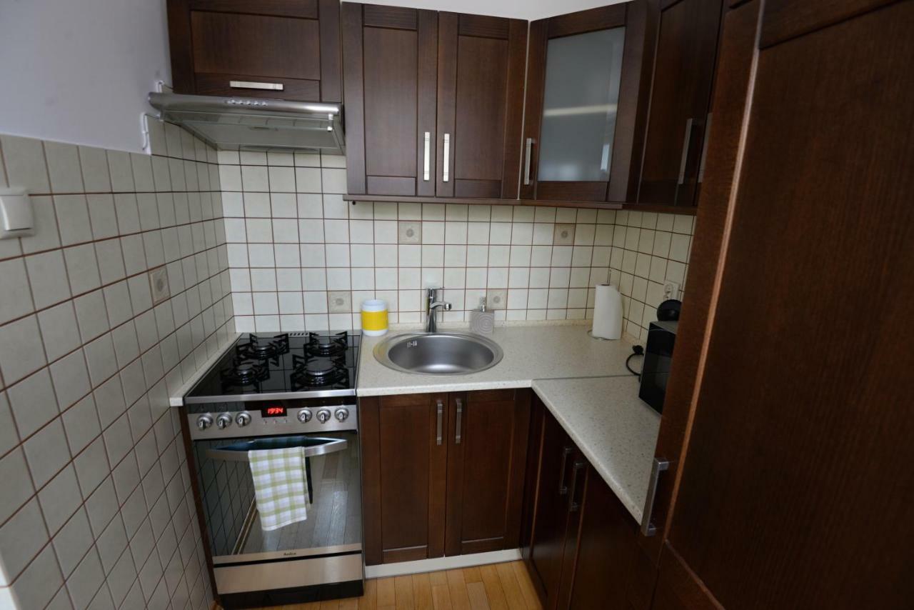 Apartament Columbus Apartment Ustrzyki Dolne Ngoại thất bức ảnh